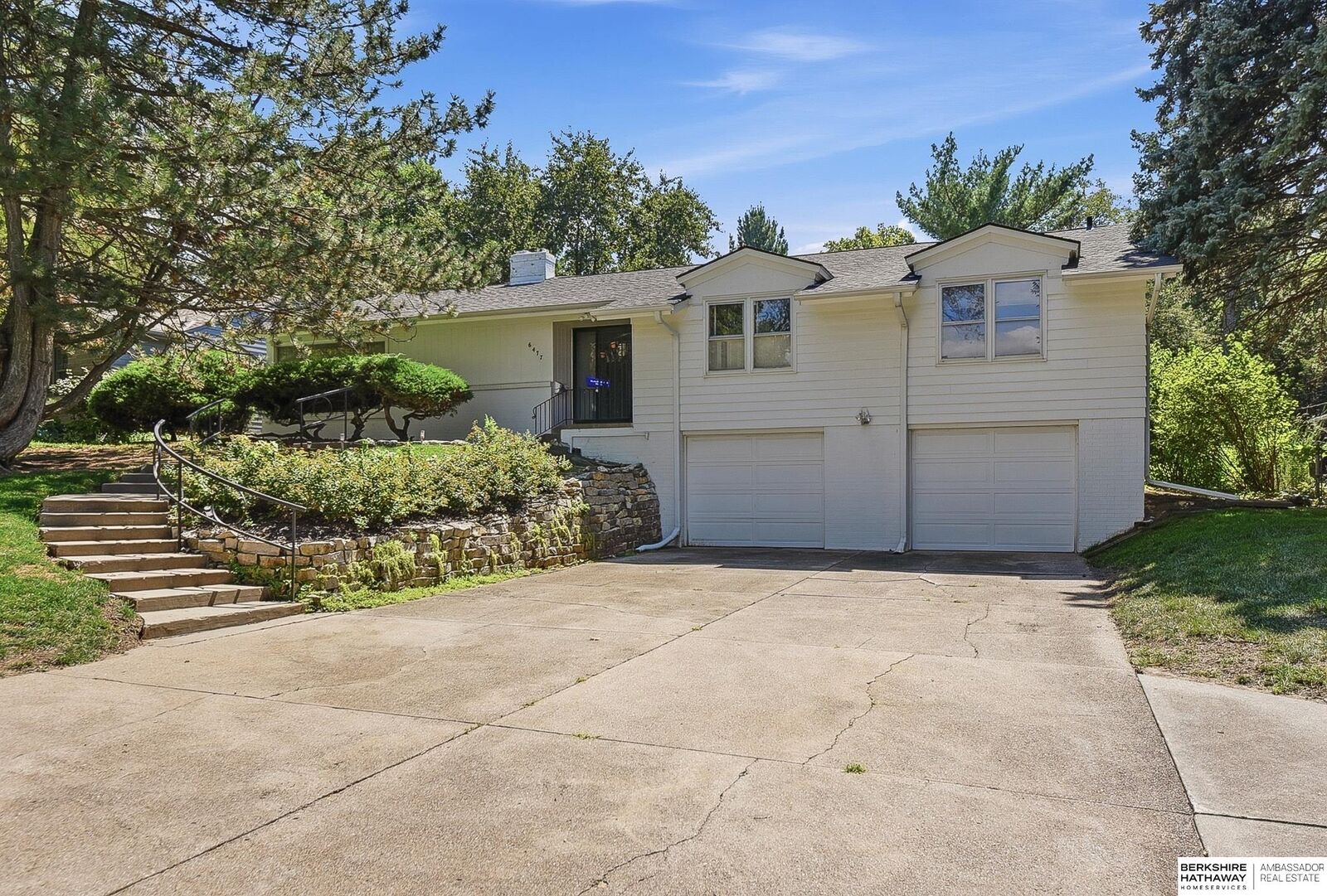 Property Photo: 6477 Cuming Street NE 68132
