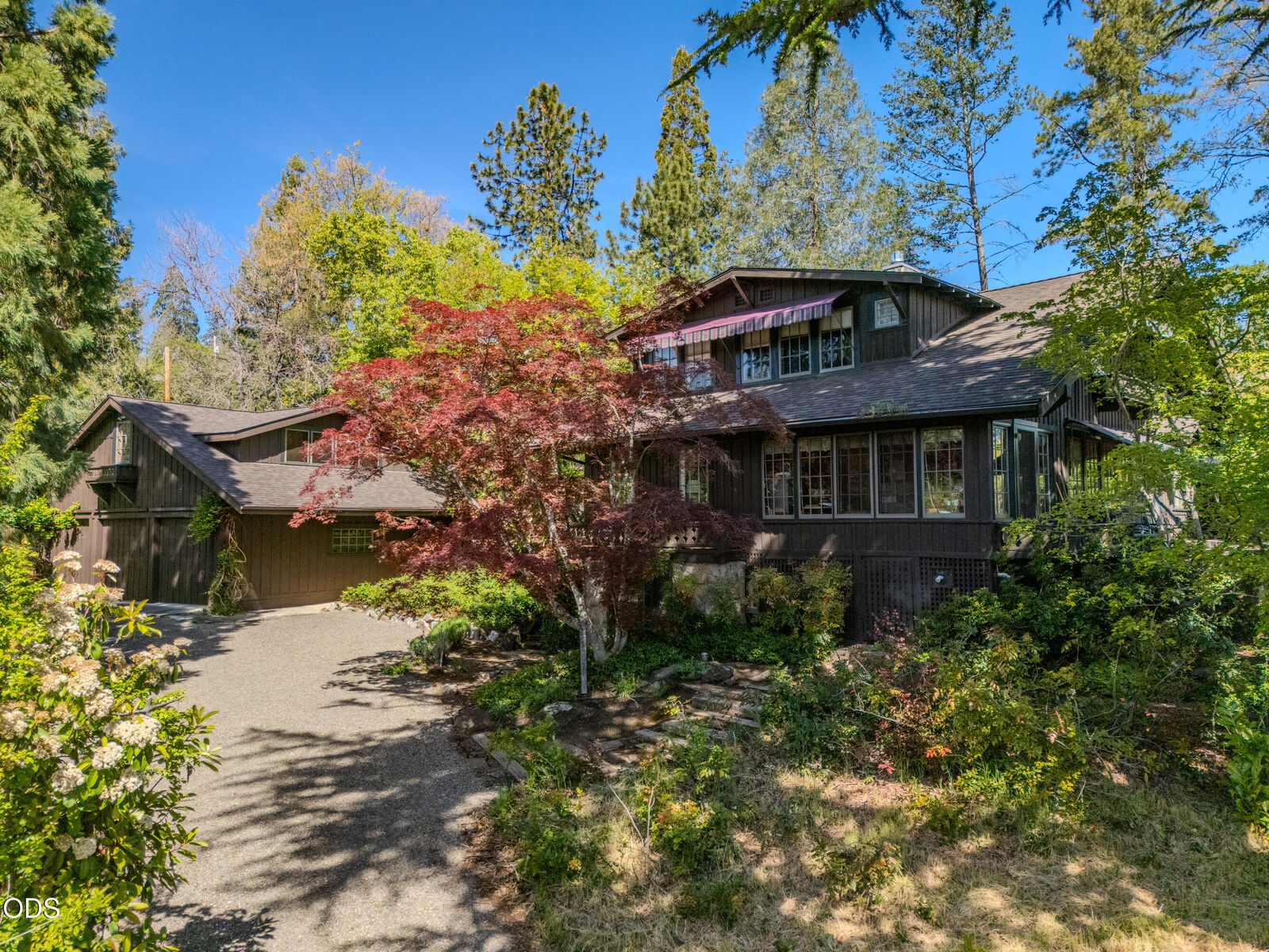 Property Photo:  2569 Old Stage Road  OR 97502 