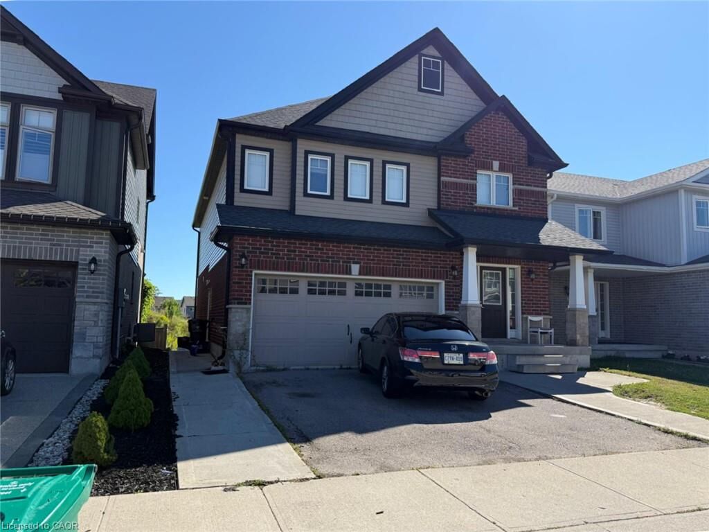 Photo de la propriété: 11 Castlebay Street ON N2R 0G5