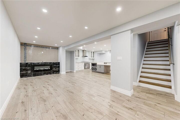 Property Photo:  7 Riesling Court Lower  ON L8G 0B4 