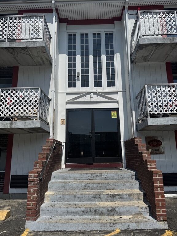 Property Photo:  126 Beaver St 76  MA 01702 