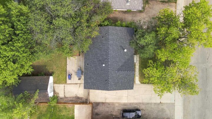 Property Photo:  9822 80 Avenue  AB T8V 3S5 
