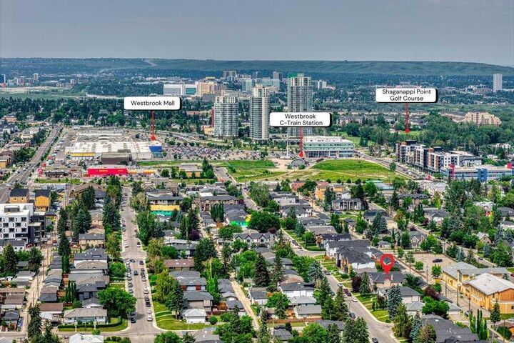 Property Photo: 2230 35 Street SW AB T3E 2X8