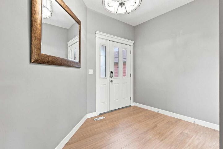 Property Photo: 47 Evanscrest Way NW AB T3P 0P2
