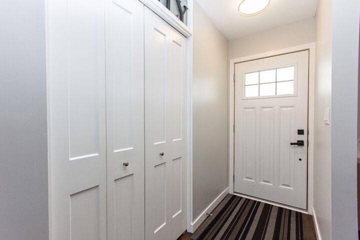 Property Photo:  98 Baird Street  AB T4R 1H4 