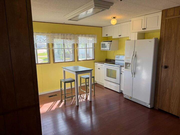 Property Photo: 5025 44 Street AB T0H 1W0