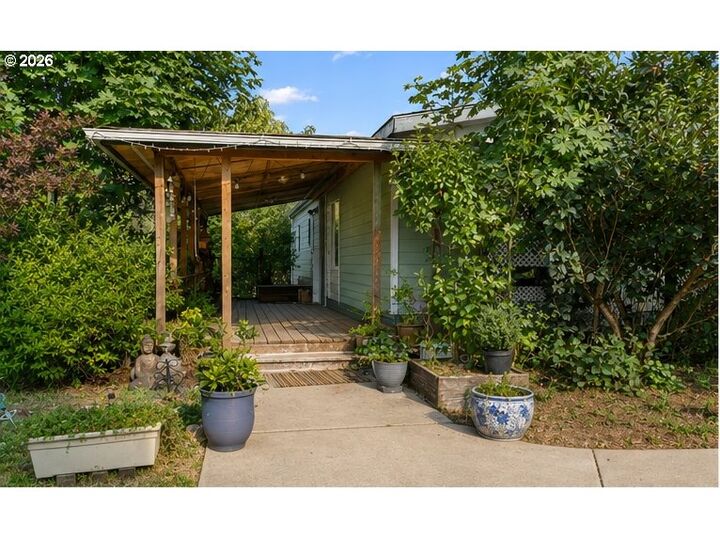 Property Photo:  92043 Spicer Ln  OR 97478 