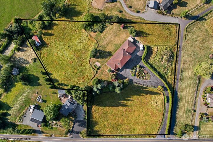 Property Photo:  2752  Douglas Road  WA 98248 