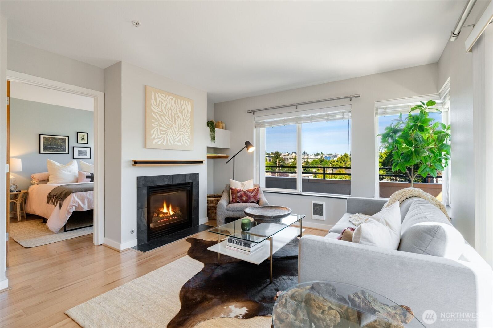 Property Photo: 225 NE 65th Street 406 WA 98115