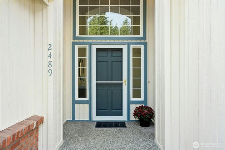 Property Photo:  2489  239th Place NE  WA 98074 