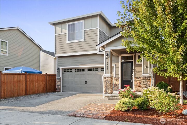 Property Photo:  8533  55th Place NE  WA 98270 