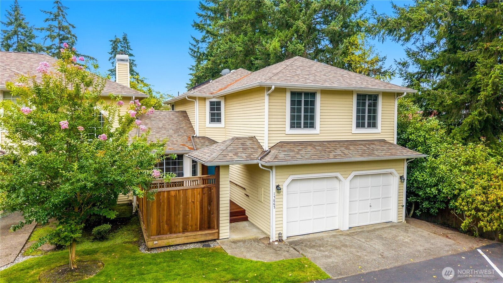 Property Photo: 15865 Northup Way 41 WA 98008
