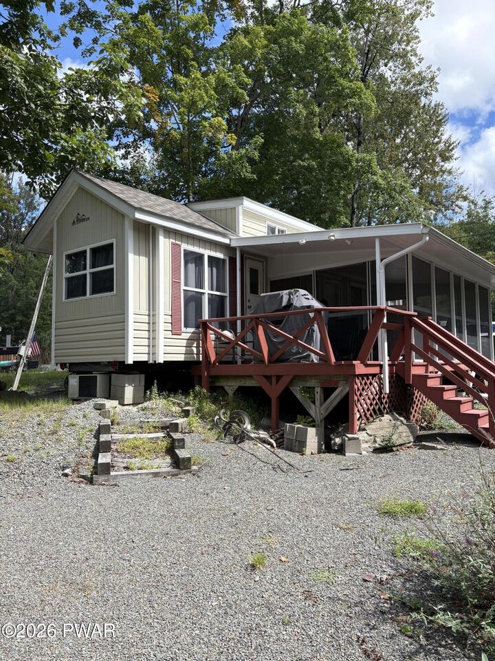 Property Photo:  122 Maple Forest Drive  PA 18337 