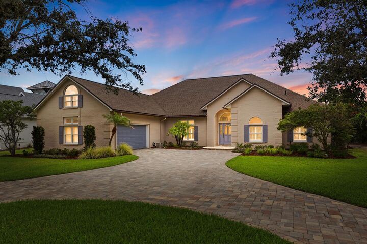 Property Photo: 365 Marsh Point Cir FL 32080