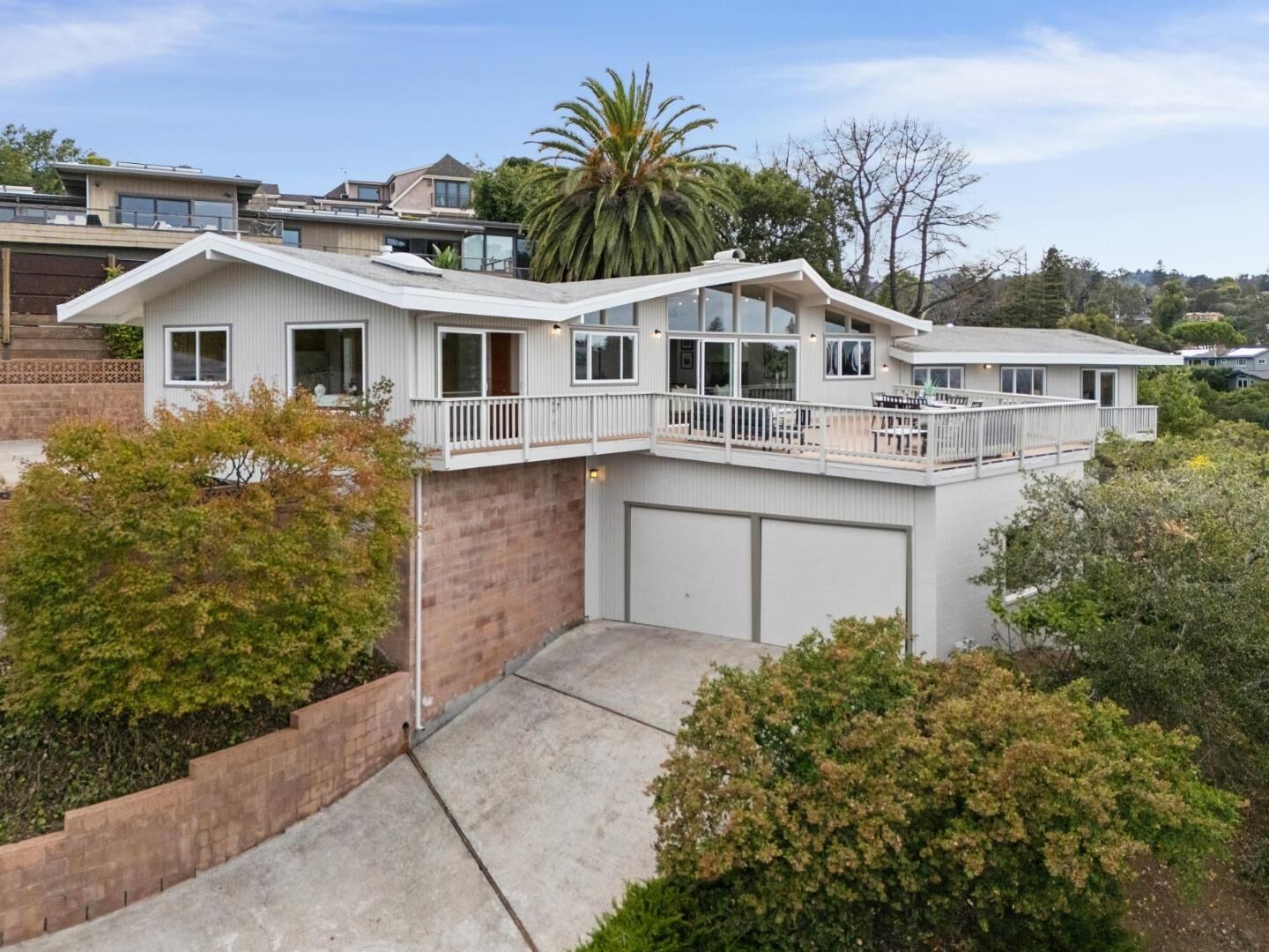 Property Photo: 5 Belvedere Court CA 94010