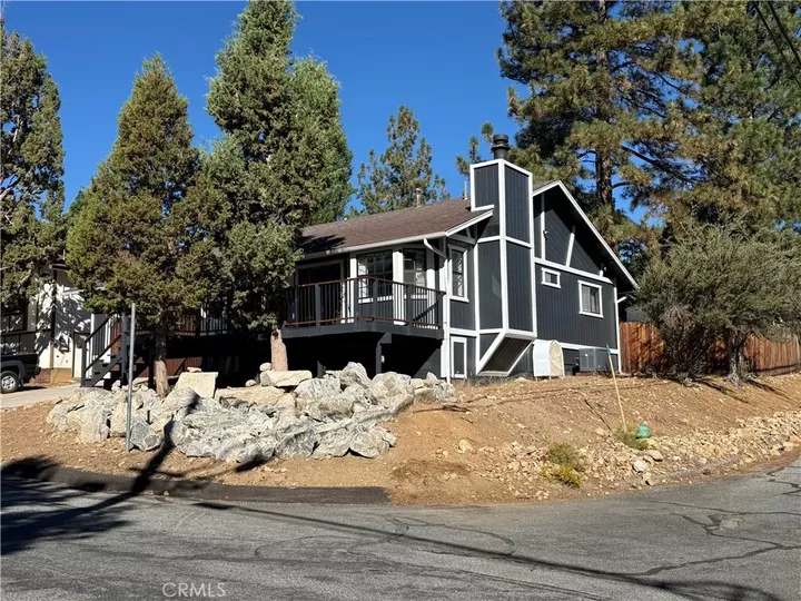 Property Photo:  381 San Martin  CA 92314 