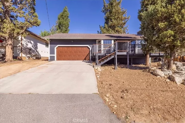 Property Photo: 381 San Martin CA 92314