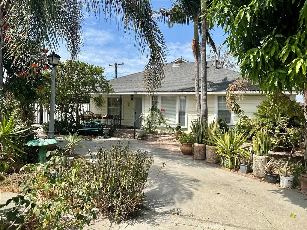 Property Photo:  139 S Stinson  CA 92801 