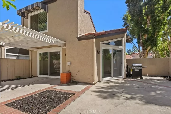 Property Photo:  142 Stanford Court 71  CA 92612 