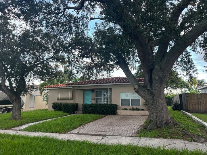 Property Photo:  218 SE 3rd Ter N/A  FL 33004 