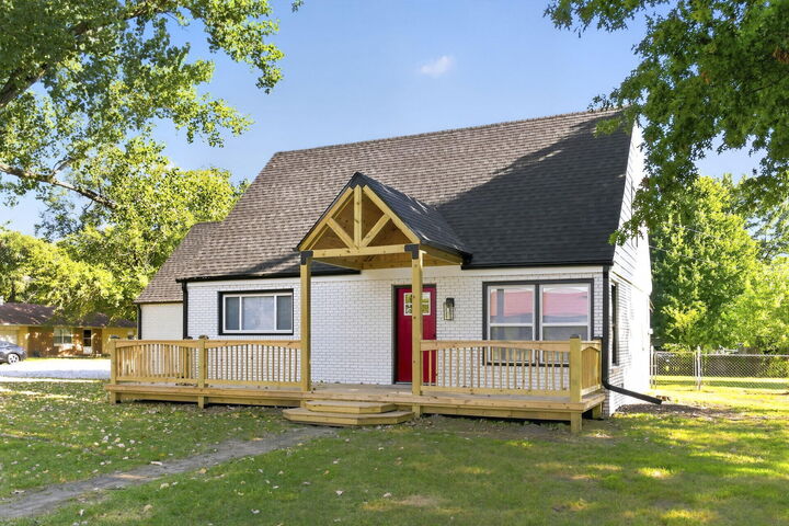 Property Photo:  416 Beam Street  MO 65781 