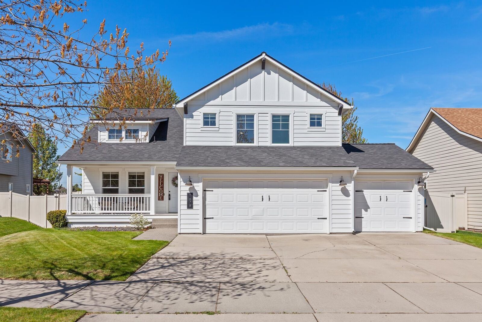 Property Photo:  1679 N Carson Range St  WA 99019 