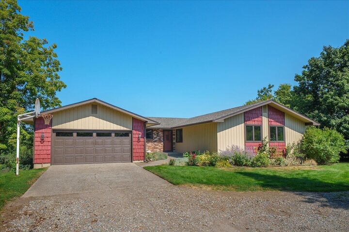 Property Photo: 4503 E Redroan Dr WA 99217