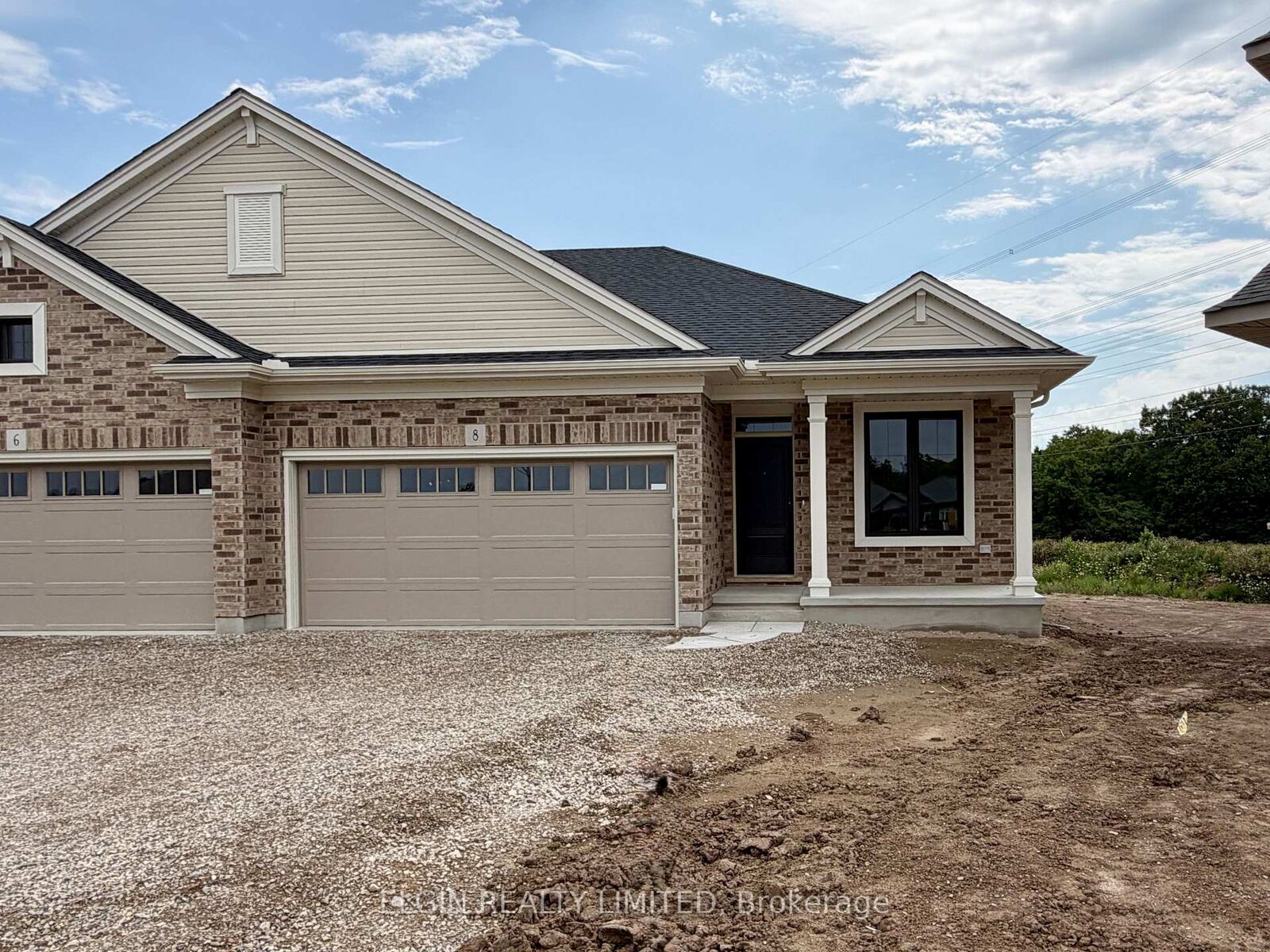 Property Photo:  8 Thomas Court  ON N5P 0E5 