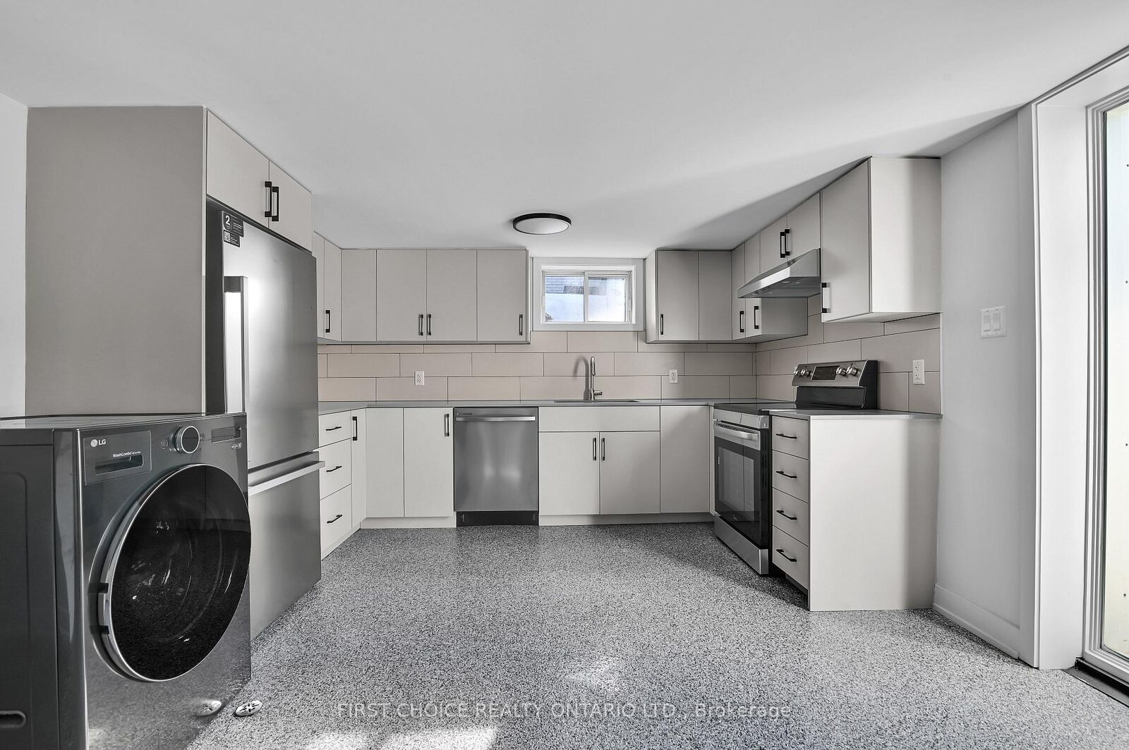 Property Photo:  972 Dynes Road 2  ON K2C 0G8 