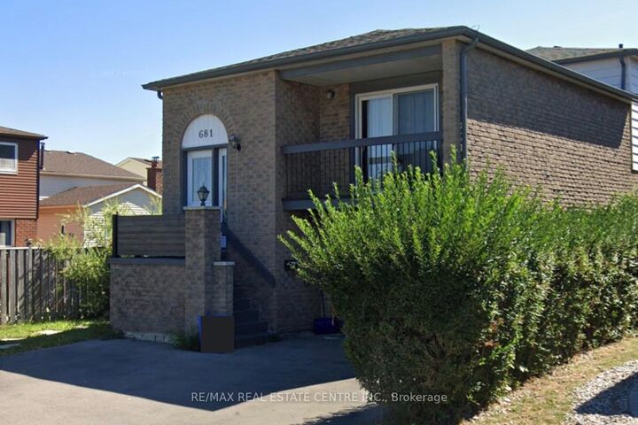Property Photo: 681 Upper Wentworth Street 2 ON L9A 4V6