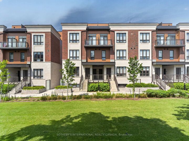 Property Photo: 4017 Hickory Drive 4 ON L4W 0G6