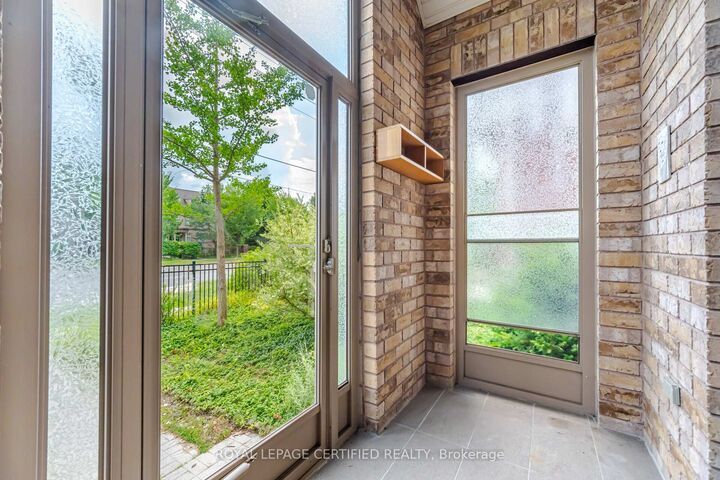 Property Photo:  3555 Eglinton Avenue W  ON L5M 7T3 