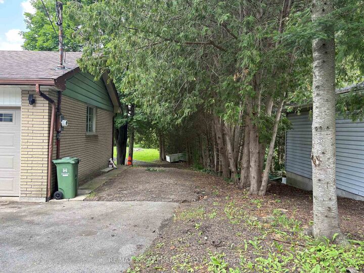 Property Photo: 318 Freelton Road ON N0B 2J0