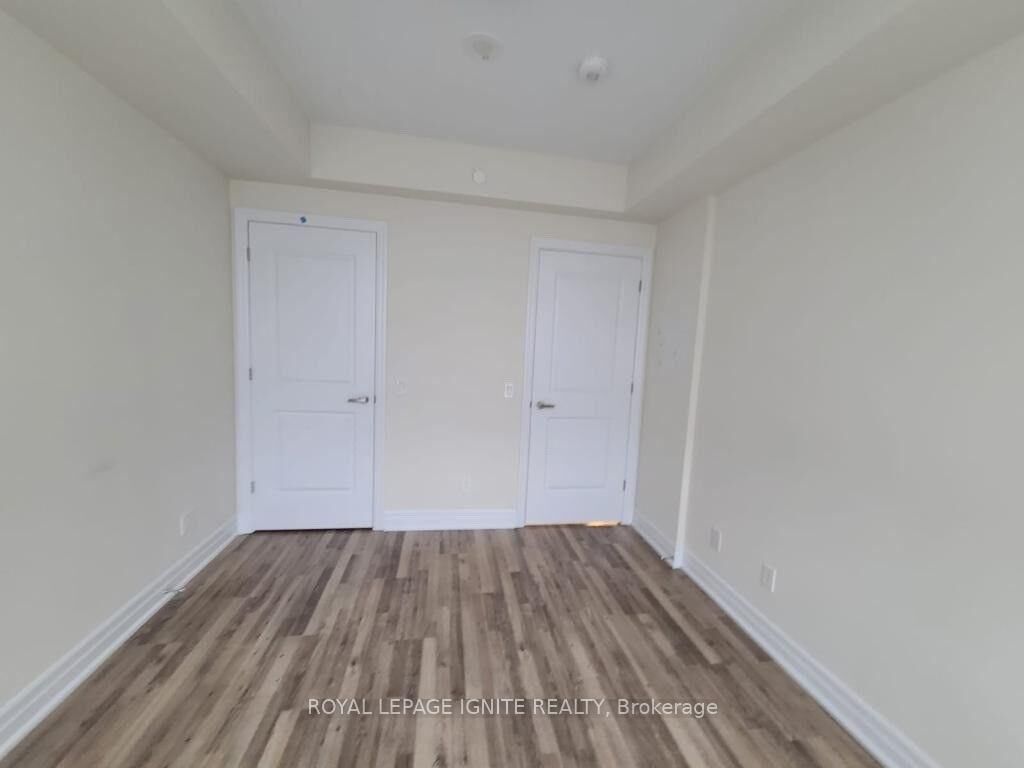 Property Photo:  9085 Jane Street 1211  ON L4K 0L8 