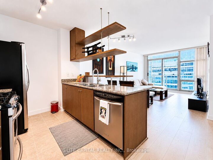 Property Photo:  10 Navy Wharf Court 1008  ON M5V 3V2 
