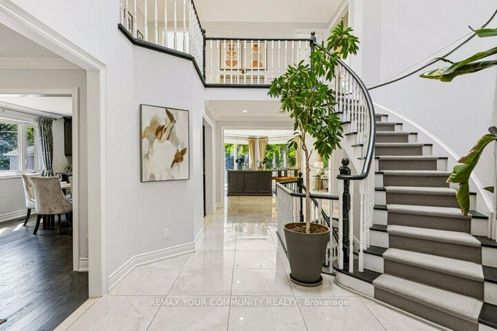 Property Photo:  331 Maplehurst Avenue  ON M2N 3C7 