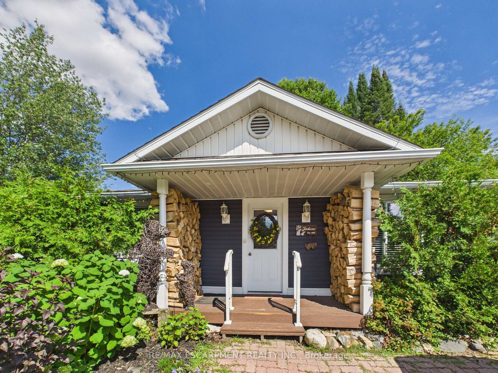 Property Photo: 25 Wellington Street ON P1L 1E8