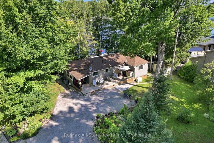 1561 Crystal Lake N/A — photo 1