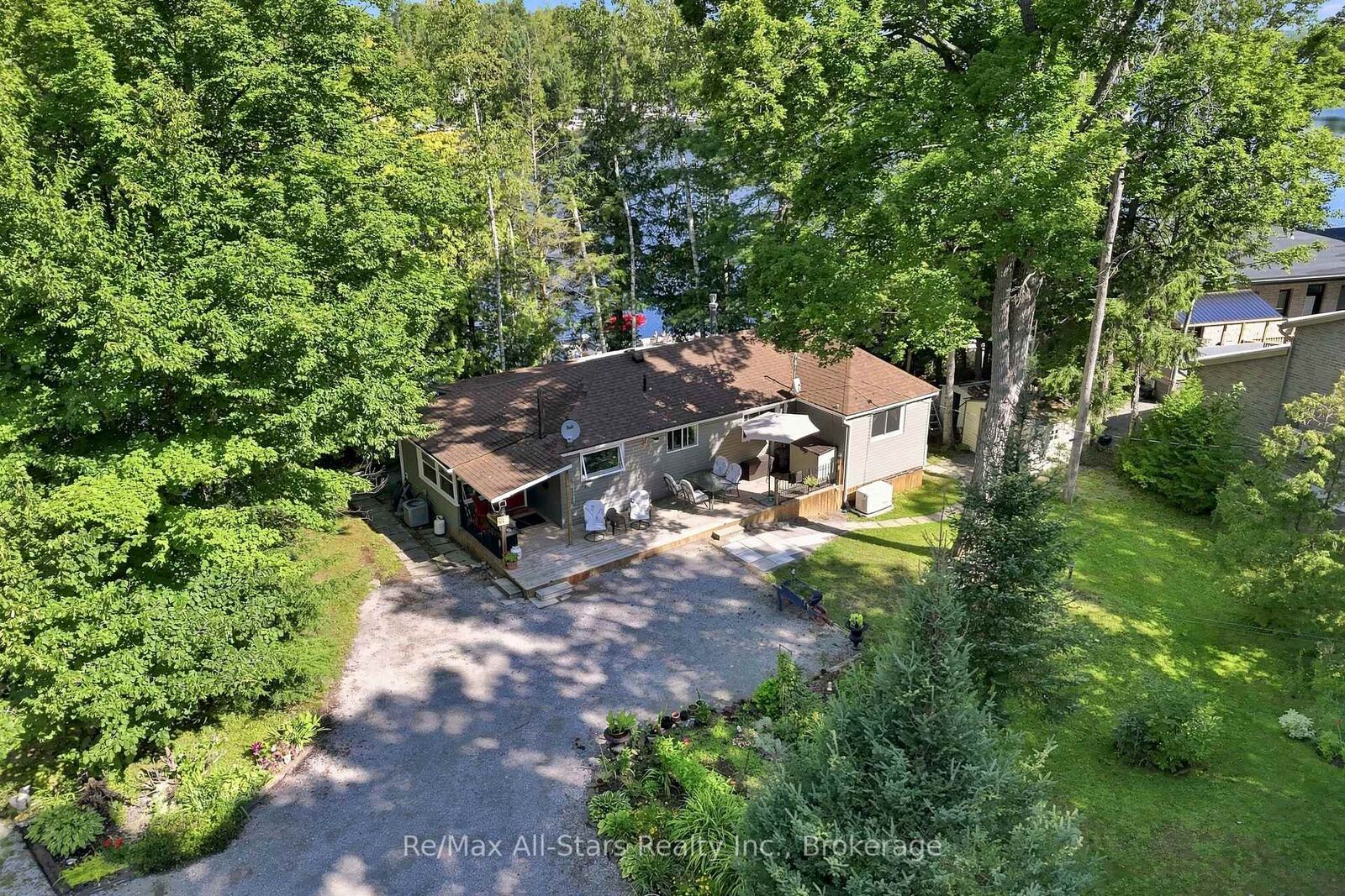 Property Photo: 1561 Crystal Lake N/A ON K0M 2A0