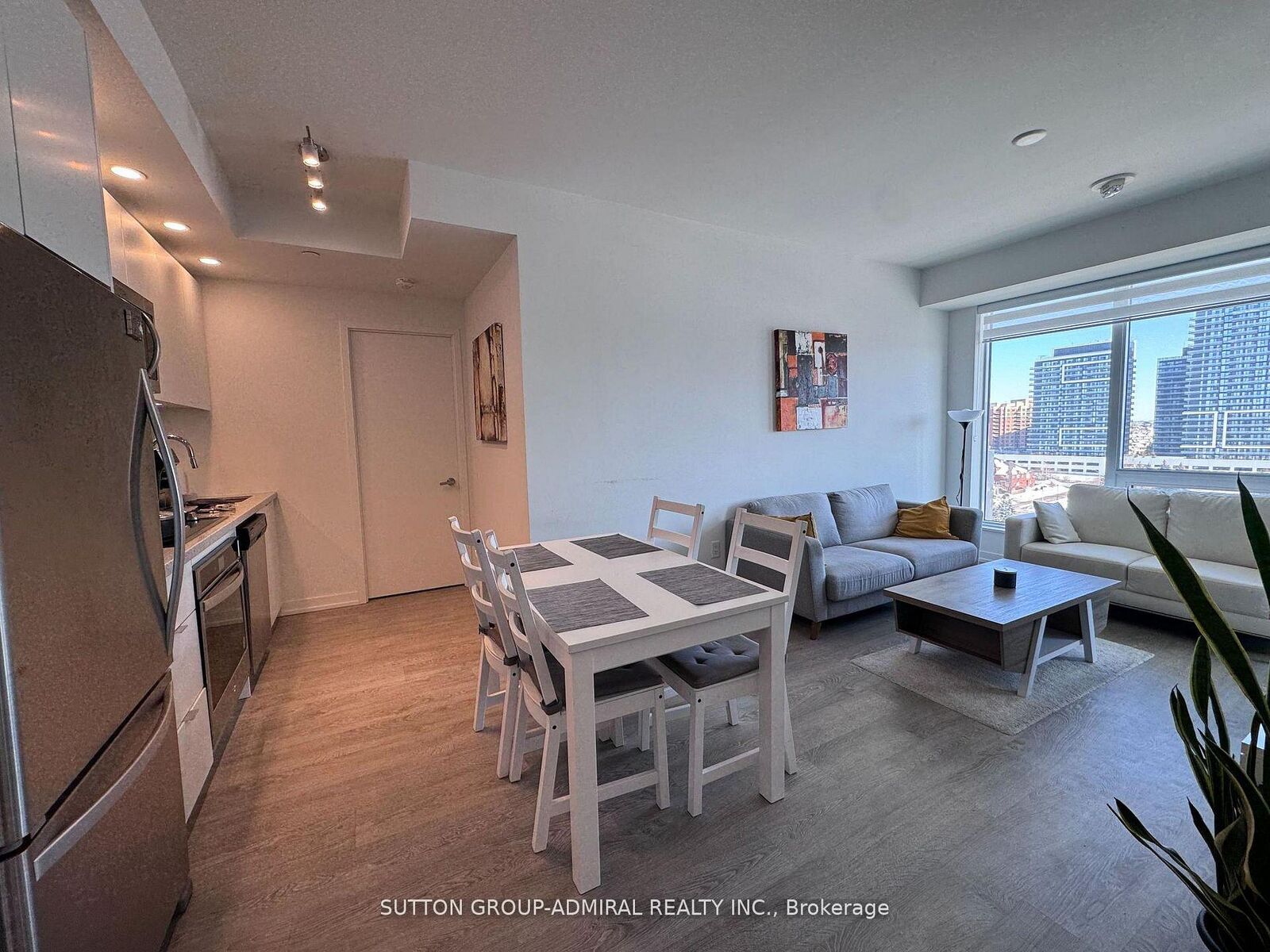 Property Photo:  8868 Yonge Street 1006E  ON L4C 1Z8 