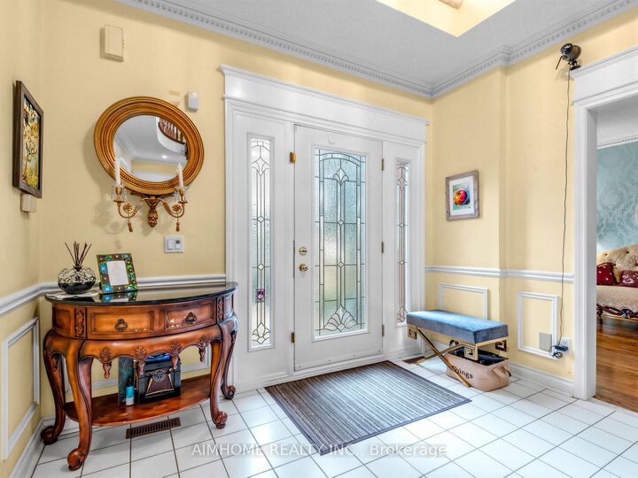 Property Photo:  92 Braeside Square  ON L3R 0A5 