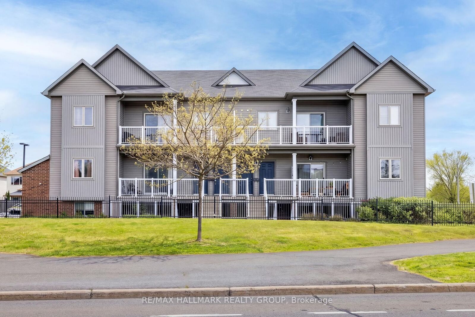 Property Photo:  42 Sternes Private  ON K4A 0X8 