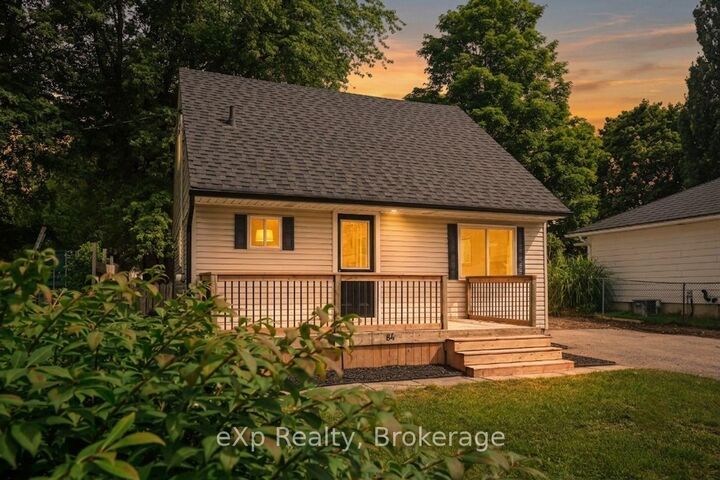 Property Photo:  84 Victoria Boulevard  ON N0M 1L0 