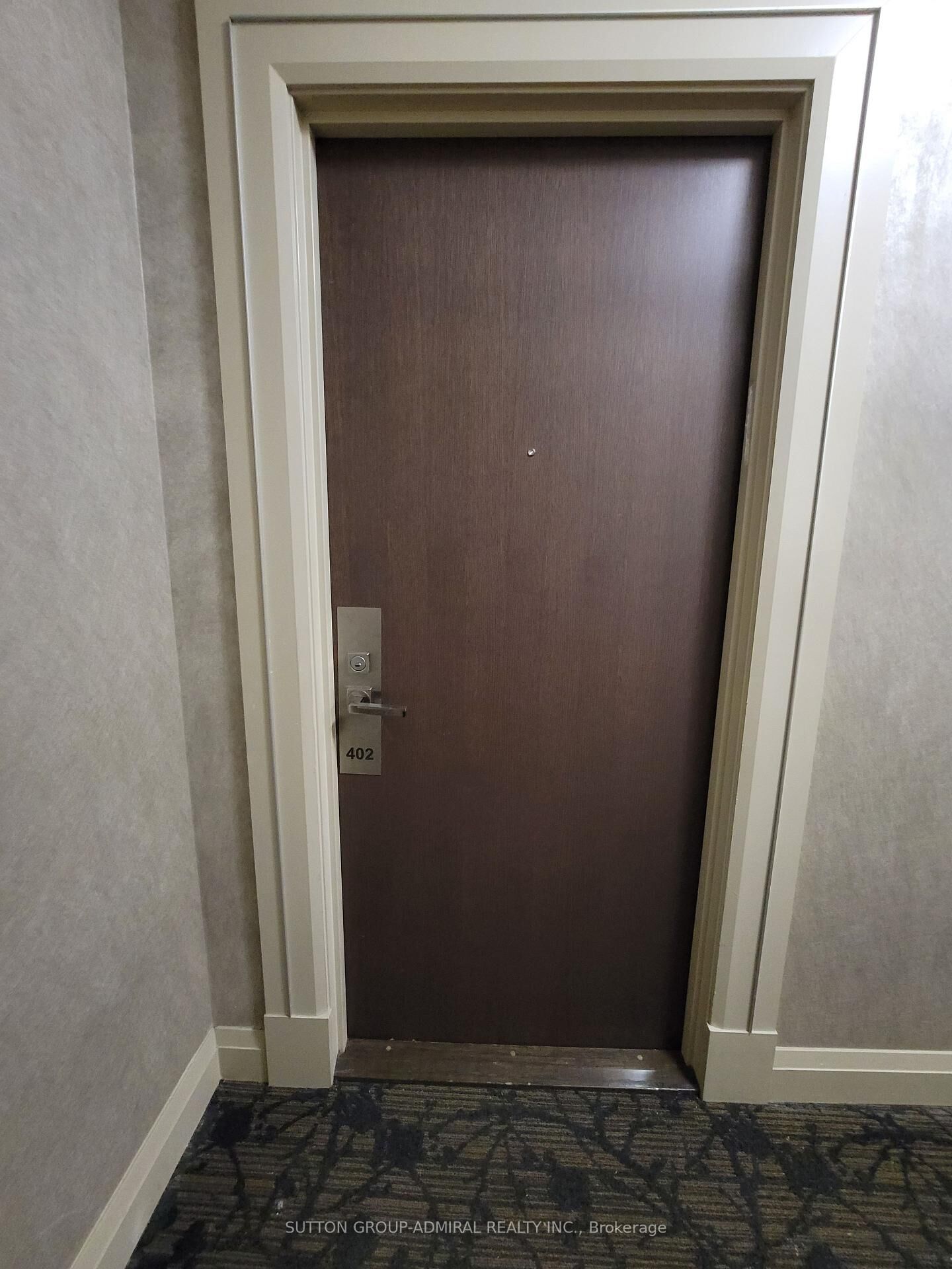 Property Photo:  75 North Park Road 402  ON L4J 0H8 