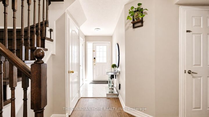 Property Photo:  124 Tomabrook Crescent  ON L6R 0V5 