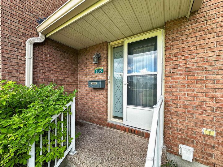 Property Photo:  1720 Marsala Crescent 106  ON K4A 2G8 