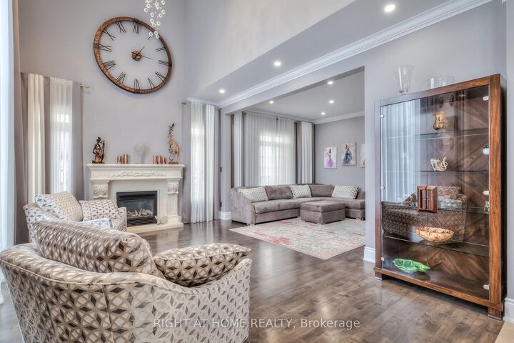 Property Photo:  26 Little Natalie Court  ON L6A 0J1 