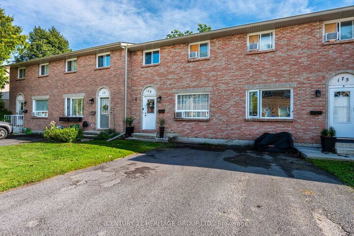 173 Rosemund Crescent — photo 1