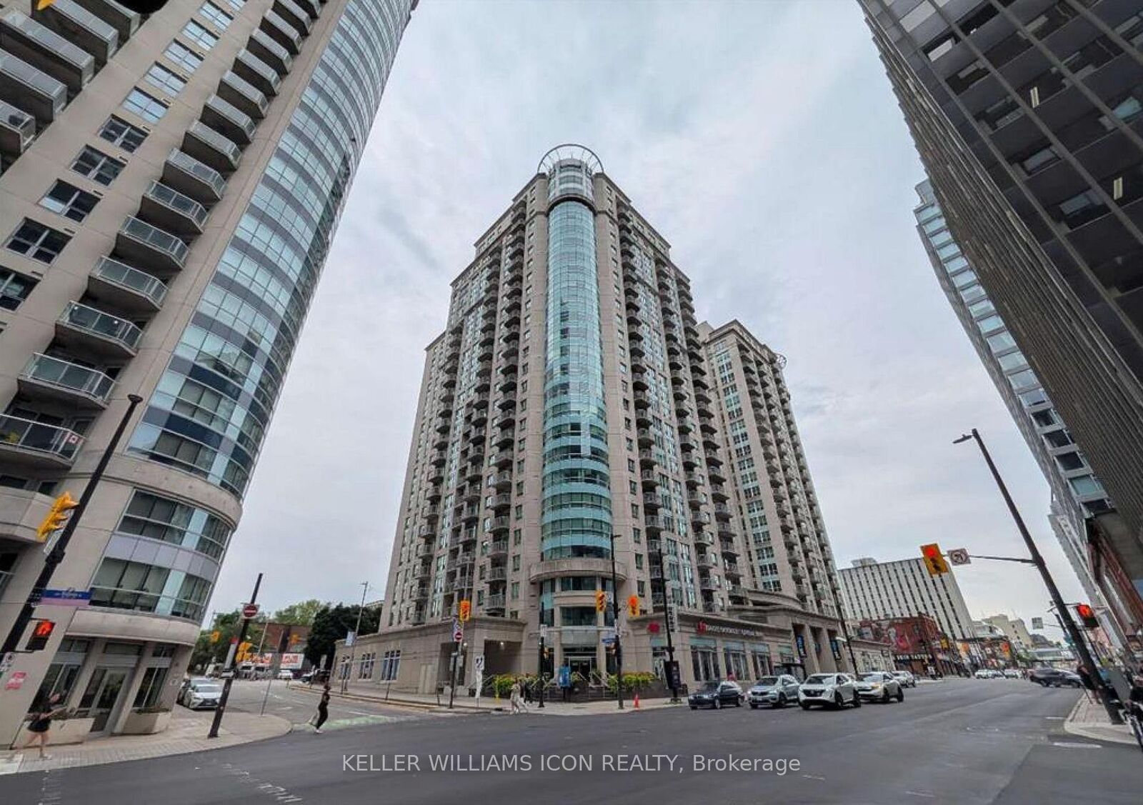 Property Photo:  234 Rideau Street 2305  ON K1N 0A9 