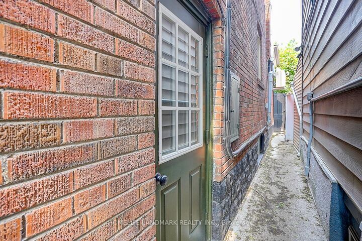 Property Photo:  149 Euclid Avenue Basement  ON M6J 2J8 